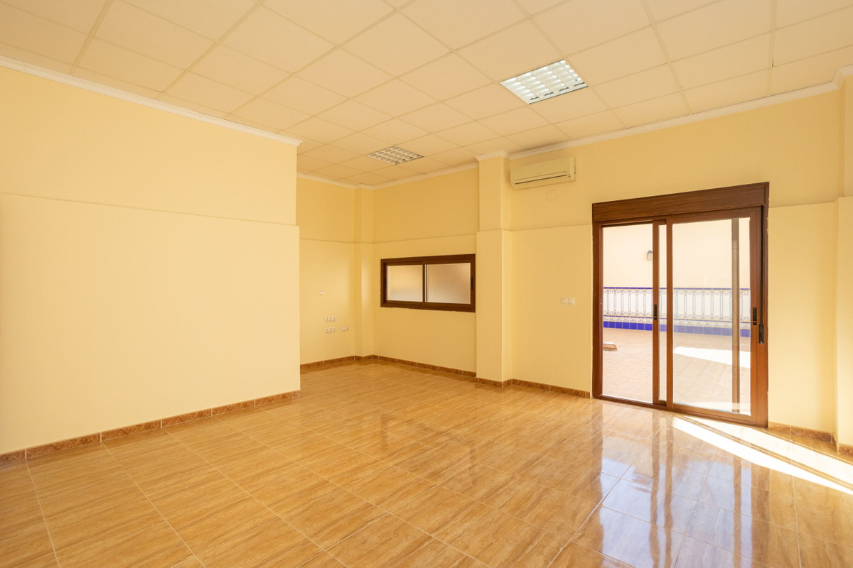 For sale - 4 Bedroom 4 Bathroom House - Townhouse in San Miguel de Salinas - San Miguel de Salinas Centro  - Alicante