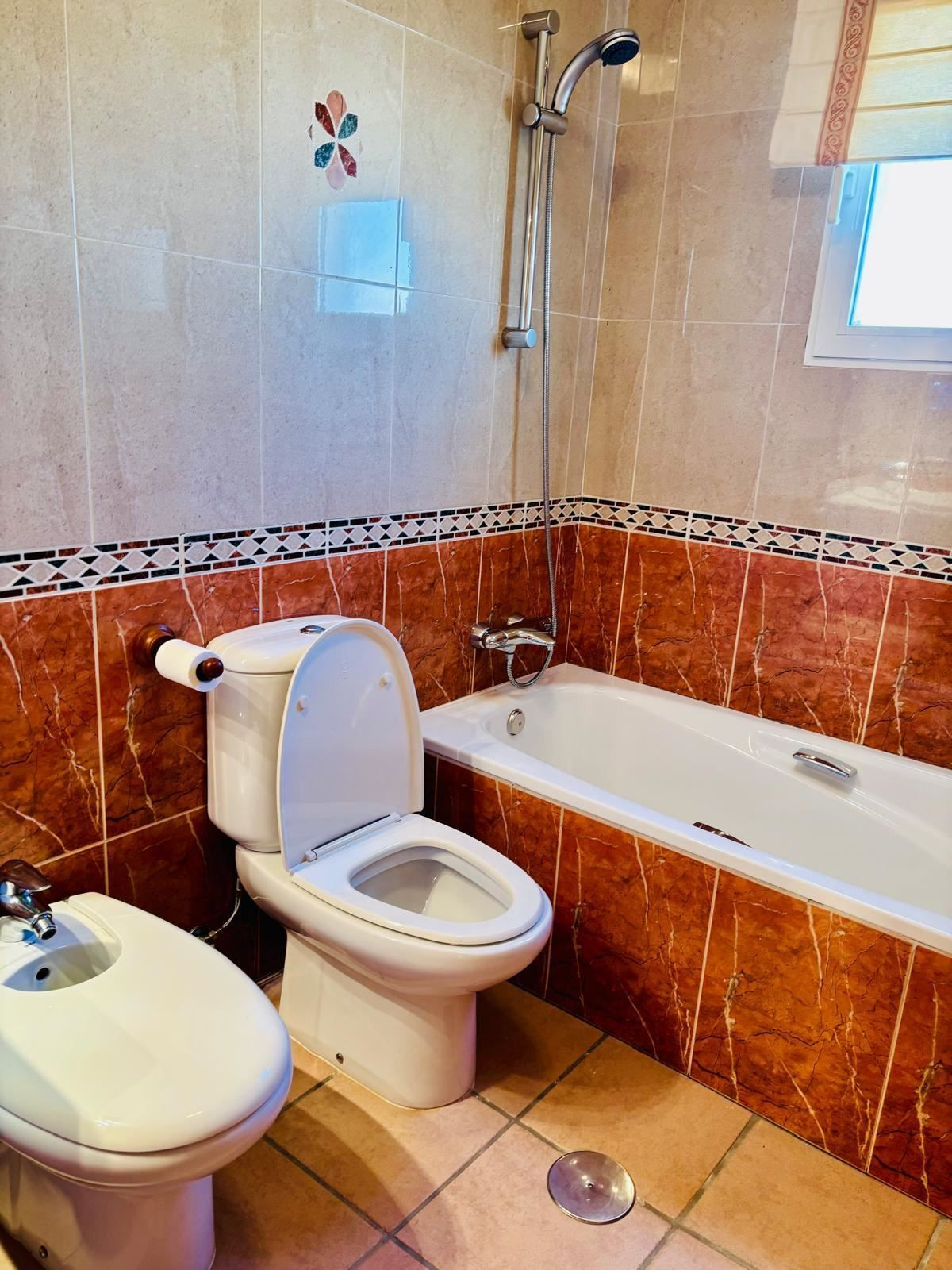 For sale - 3 Bedroom 2 Bathroom House - Townhouse in Orihuela - Mil Palmeras  - Alicante