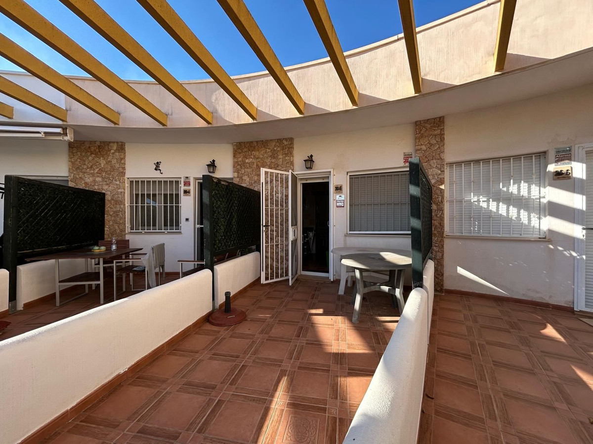 For sale - 2 Bedroom 1 Bathroom House - Townhouse in Orihuela - Mil Palmeras  - Alicante