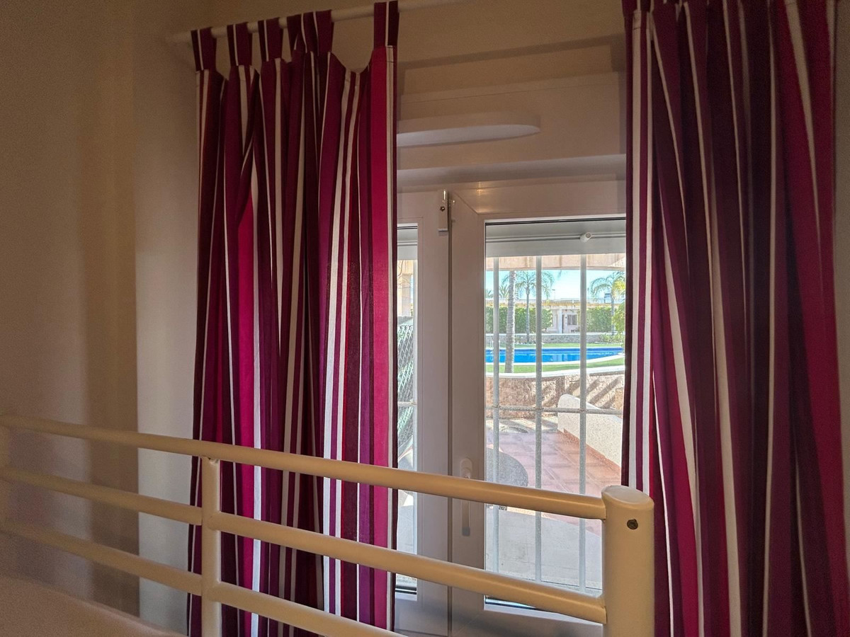 For sale - 2 Bedroom 1 Bathroom House - Townhouse in Orihuela - Mil Palmeras  - Alicante