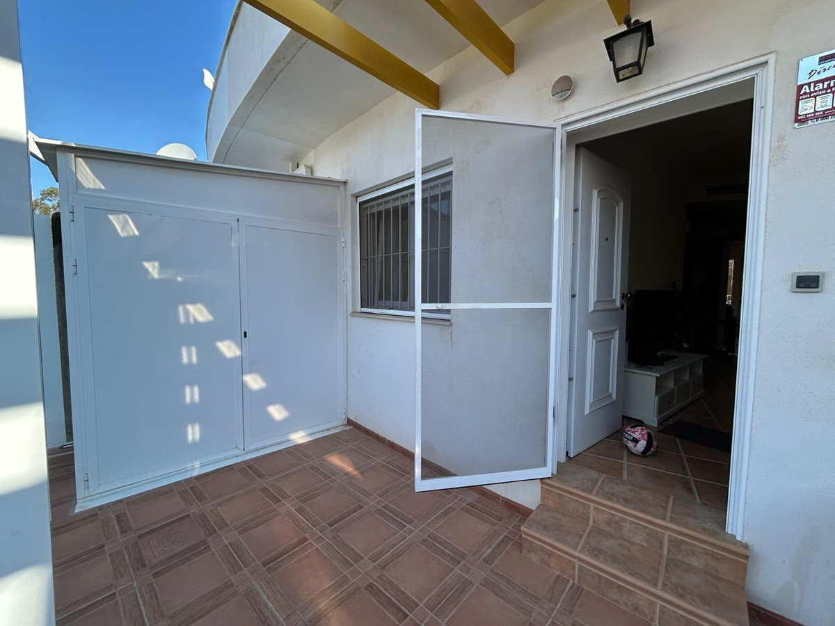 For sale - 2 Bedroom 1 Bathroom House - Townhouse in Orihuela - Mil Palmeras  - Alicante