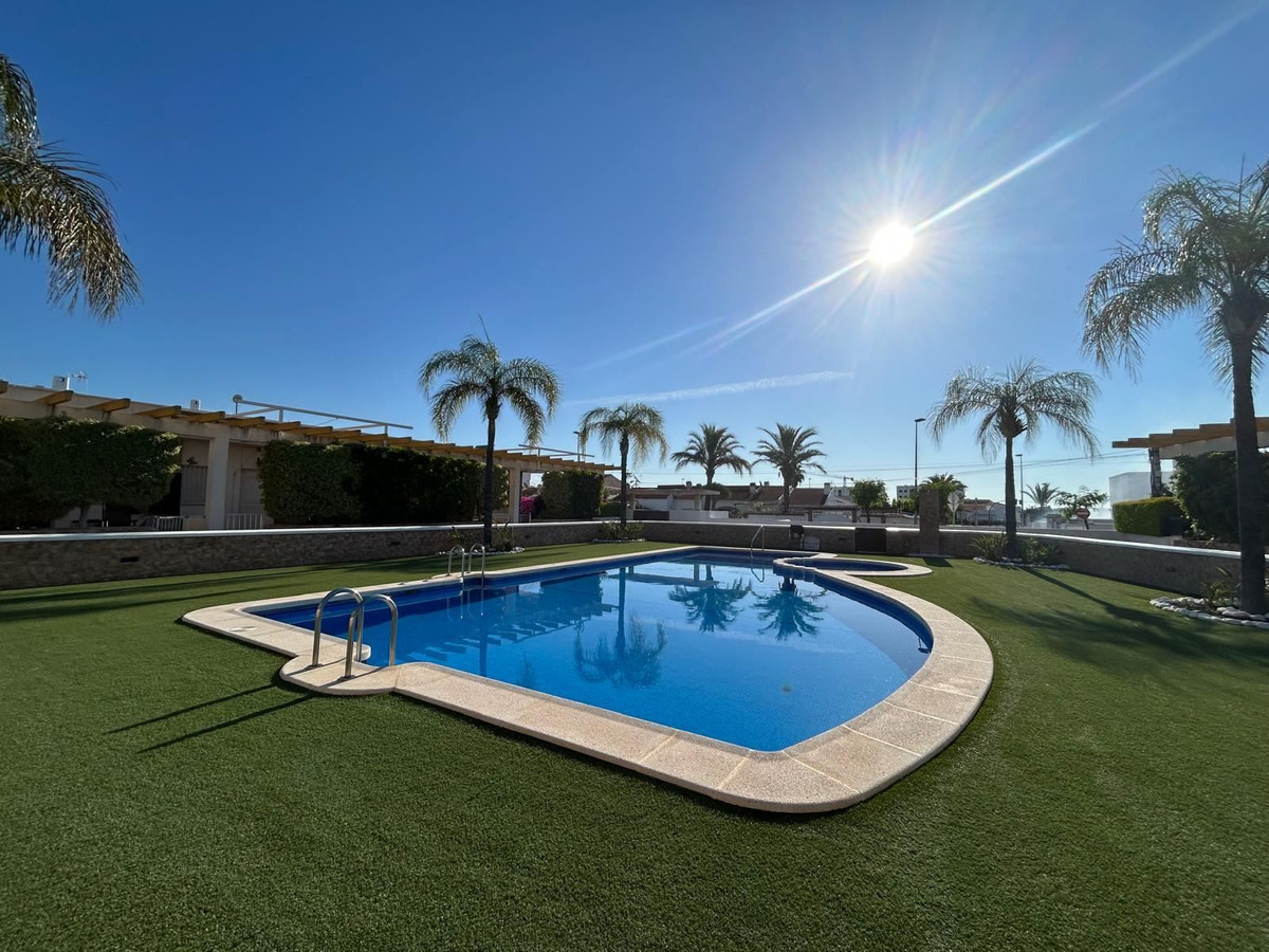 For sale - 2 Bedroom 1 Bathroom House - Townhouse in Orihuela - Mil Palmeras  - Alicante