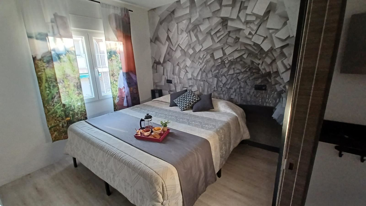 For sale - 3 Bedroom 2 Bathroom Apartment - Top Floor Apartment in Pilar de la Horadada - Torre de la Horadada  - Alicante