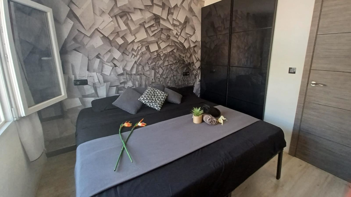 For sale - 3 Bedroom 2 Bathroom Apartment - Top Floor Apartment in Pilar de la Horadada - Torre de la Horadada  - Alicante