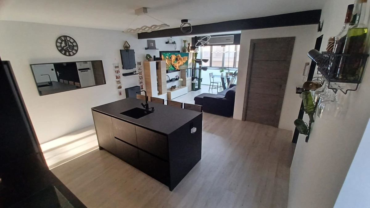 For sale - 3 Bedroom 2 Bathroom Apartment - Top Floor Apartment in Pilar de la Horadada - Torre de la Horadada  - Alicante