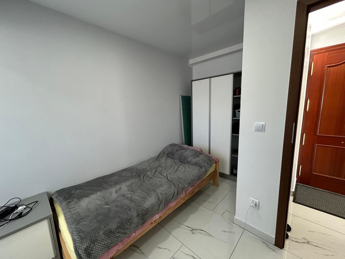 For sale - 2 Bedroom 1 Bathroom Apartment - Middle Floor Apartment in Torrevieja - Torrevieja Centro  - Alicante