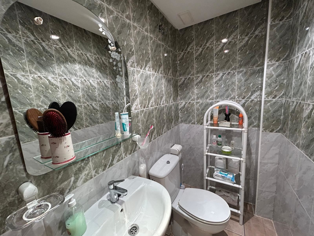 For sale - 3 Bedroom 2 Bathroom House - Townhouse in Torrevieja - Torrevieja Centro  - Alicante