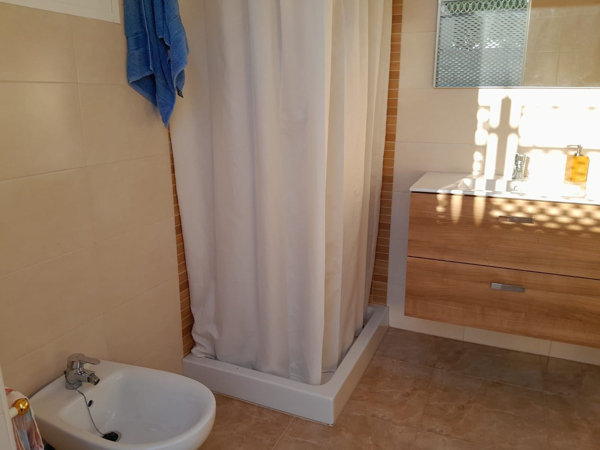 For sale - 4 Bedroom 3 Bathroom Apartment - Middle Floor Apartment in San Pedro del Pinatar - Lo Pagan  - Murcia