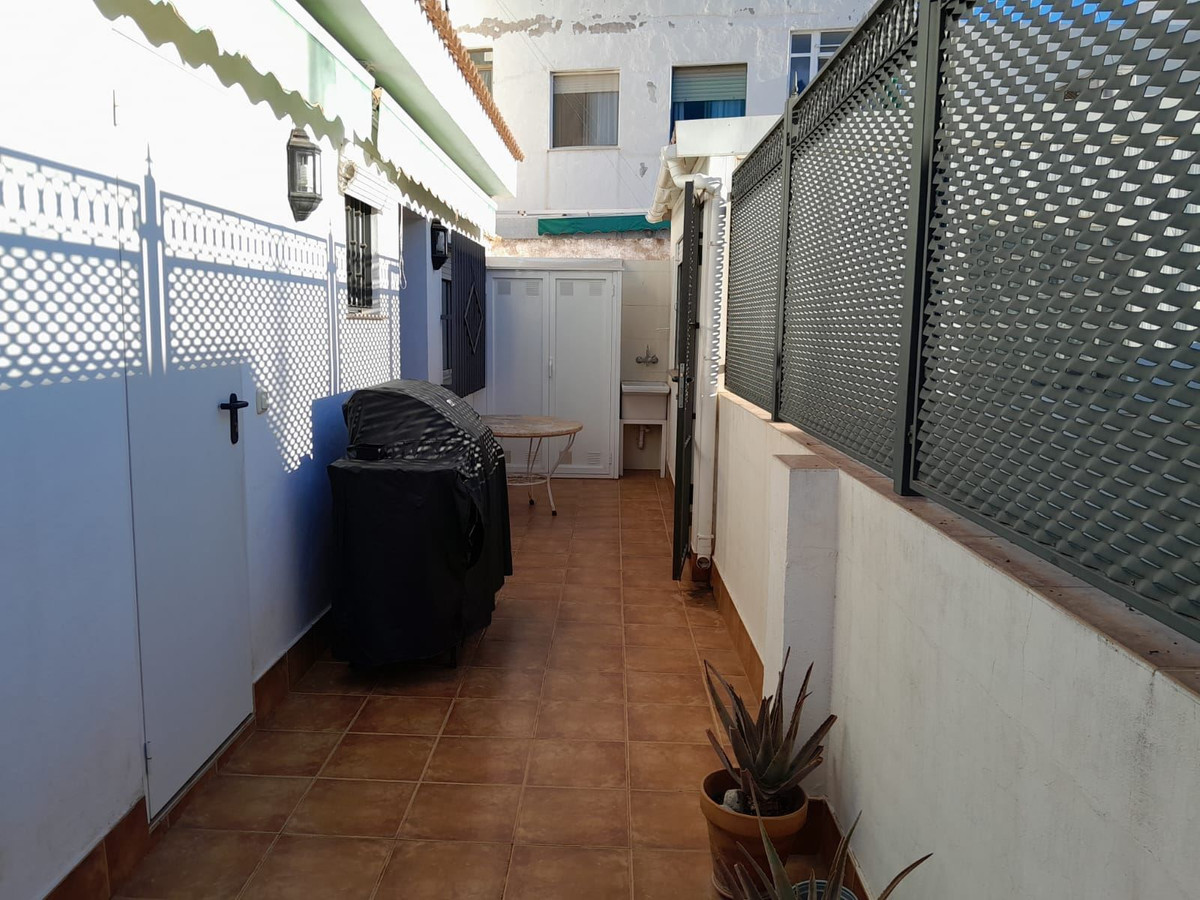 For sale - 4 Bedroom 3 Bathroom Apartment - Middle Floor Apartment in San Pedro del Pinatar - Lo Pagan  - Murcia