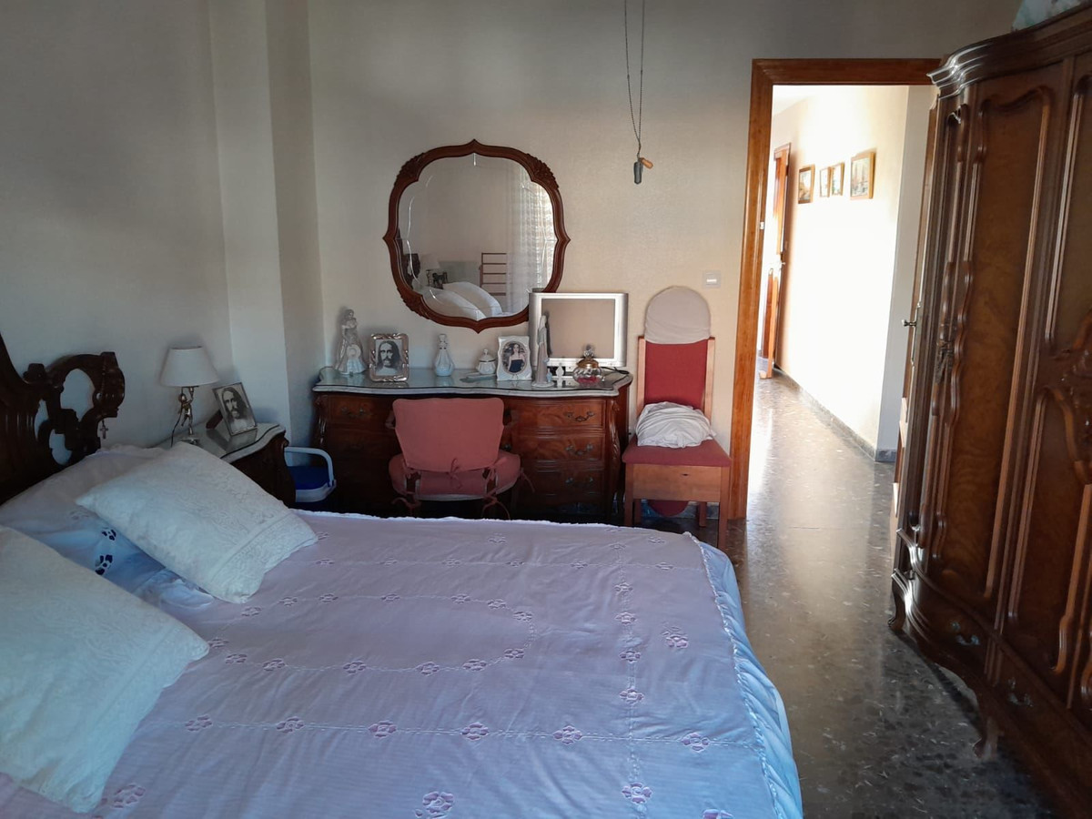 For sale - 4 Bedroom 3 Bathroom Apartment - Middle Floor Apartment in San Pedro del Pinatar - Lo Pagan  - Murcia