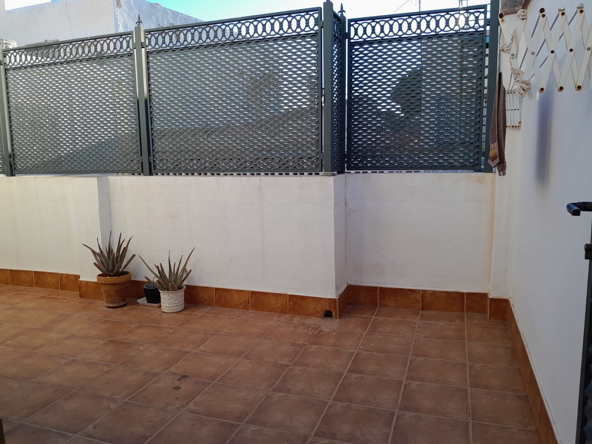 For sale - 4 Bedroom 3 Bathroom Apartment - Middle Floor Apartment in San Pedro del Pinatar - Lo Pagan  - Murcia