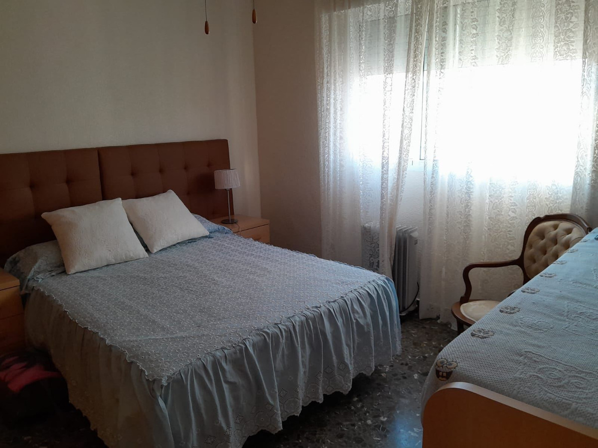 For sale - 4 Bedroom 3 Bathroom Apartment - Middle Floor Apartment in San Pedro del Pinatar - Lo Pagan  - Murcia