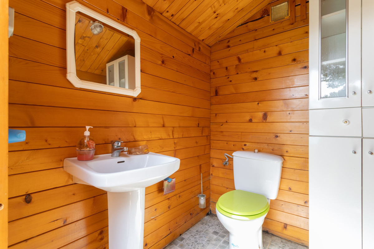 For sale - 3 Bedroom 3 Bathroom House - Detached Villa in Orihuela - Campoamor  - Alicante