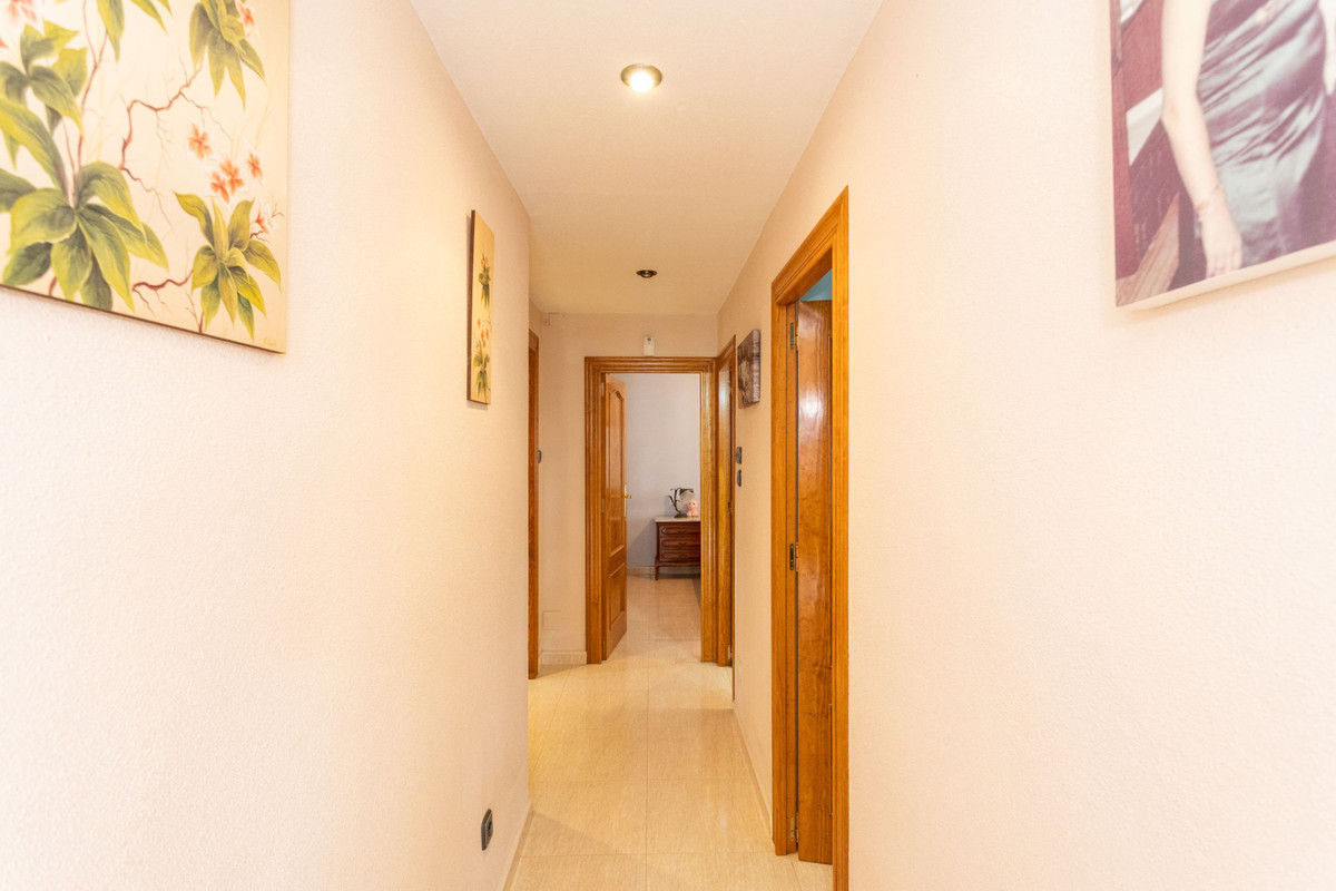 For sale - 3 Bedroom 3 Bathroom House - Detached Villa in Orihuela - Campoamor  - Alicante