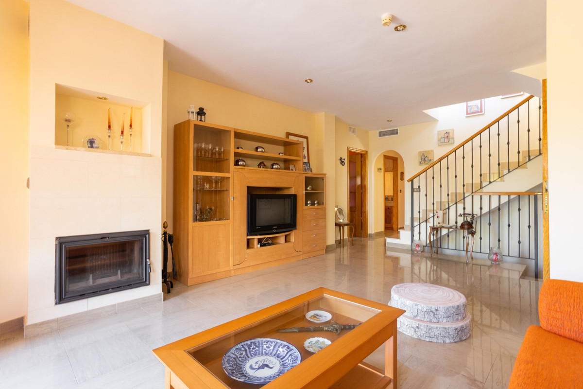 For sale - 3 Bedroom 2 Bathroom House - Detached Villa in Cartagena - Playa Honda  - Murcia