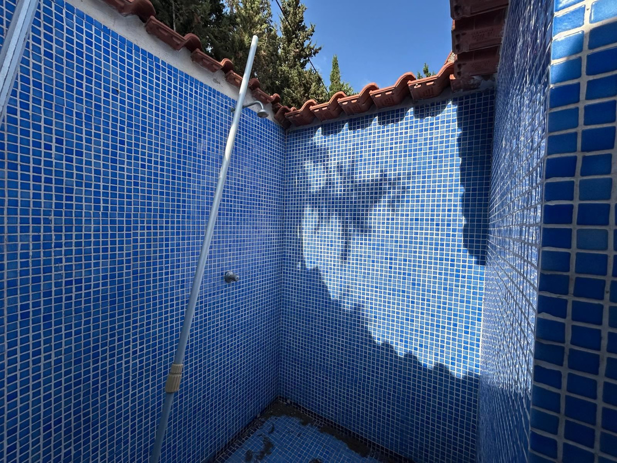 For sale - 6 Bedroom 3 Bathroom House - Detached Villa in San Fulgencio - La Marina  - Alicante