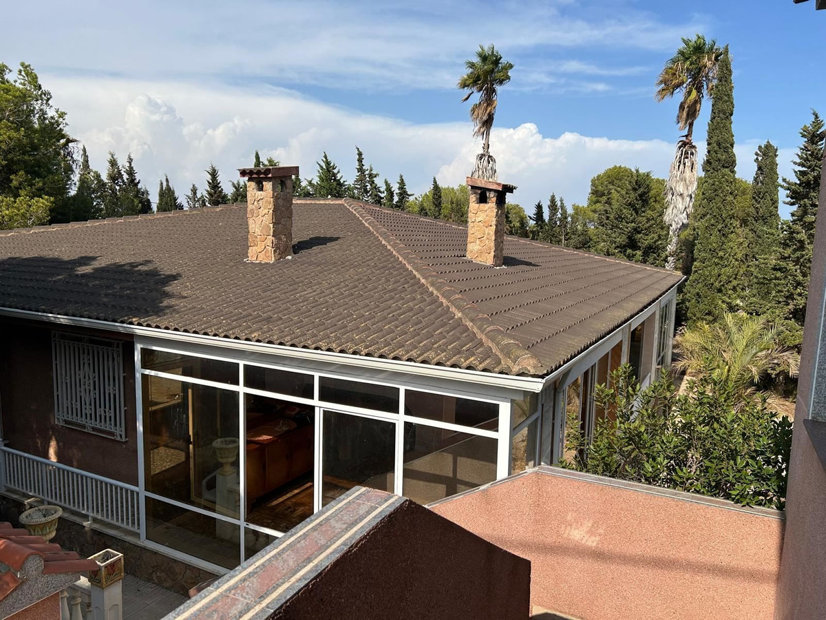 For sale - 6 Bedroom 3 Bathroom House - Detached Villa in San Fulgencio - La Marina  - Alicante