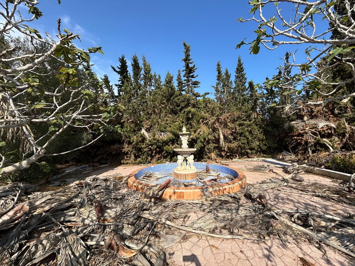 For sale - 6 Bedroom 3 Bathroom House - Detached Villa in San Fulgencio - La Marina  - Alicante