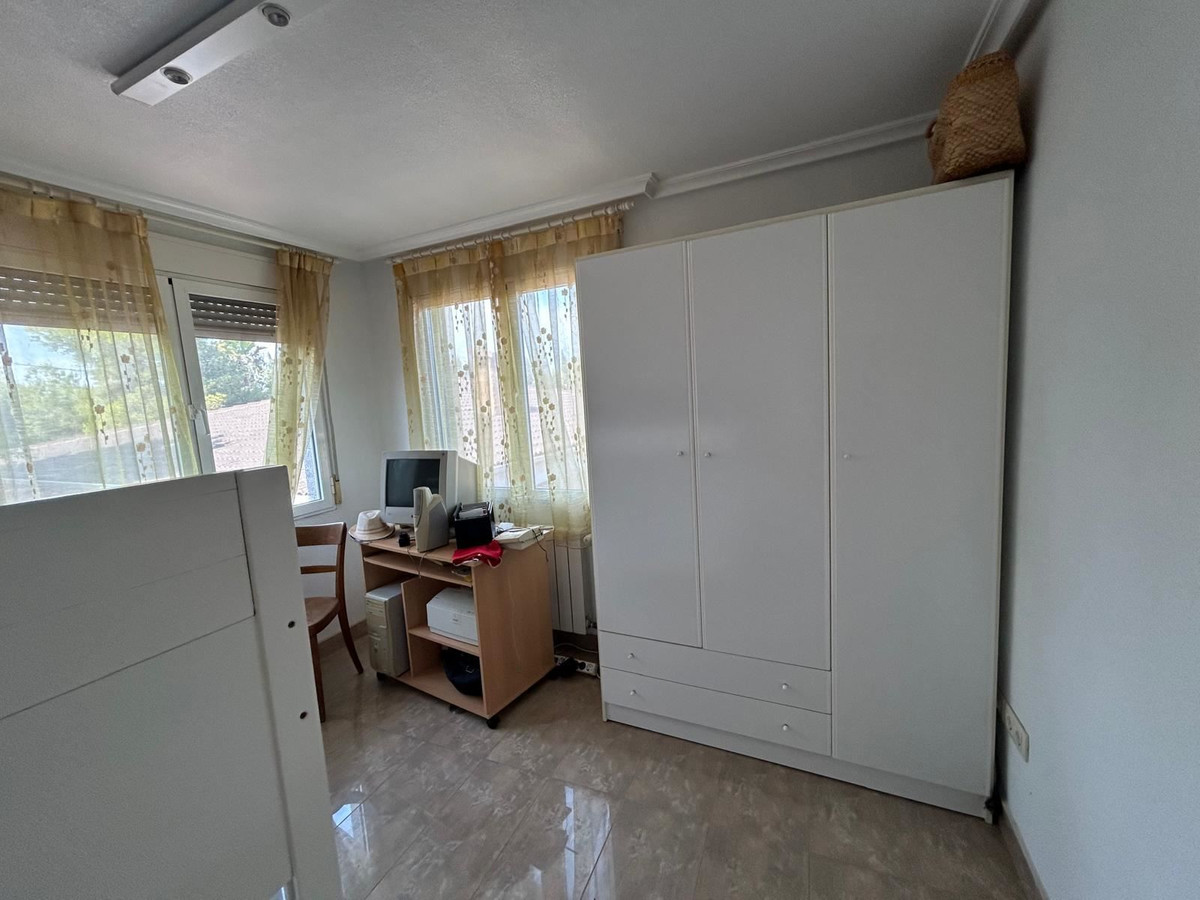 For sale - 6 Bedroom 3 Bathroom House - Detached Villa in San Fulgencio - La Marina  - Alicante