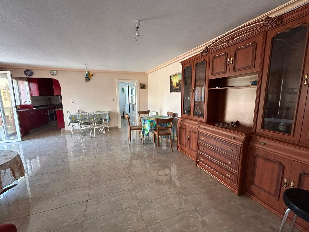 For sale - 6 Bedroom 3 Bathroom House - Detached Villa in San Fulgencio - La Marina  - Alicante