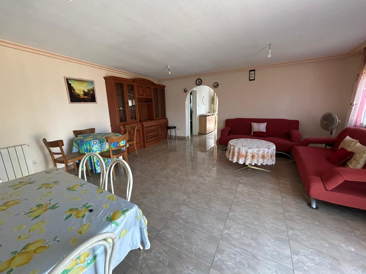 For sale - 6 Bedroom 3 Bathroom House - Detached Villa in San Fulgencio - La Marina  - Alicante