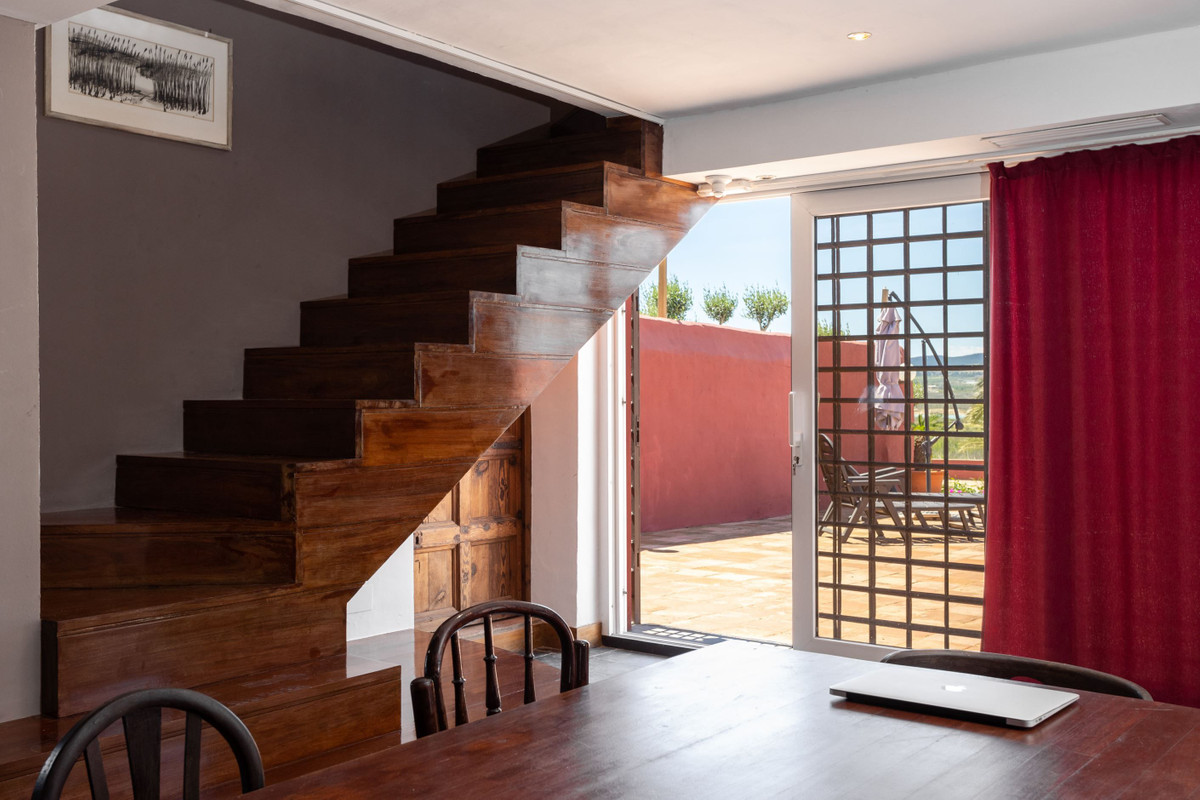 For sale - 4 Bedroom 3 Bathroom House - Detached Villa in San Miguel de Salinas - San Miguel de Salinas Centro  - Alicante