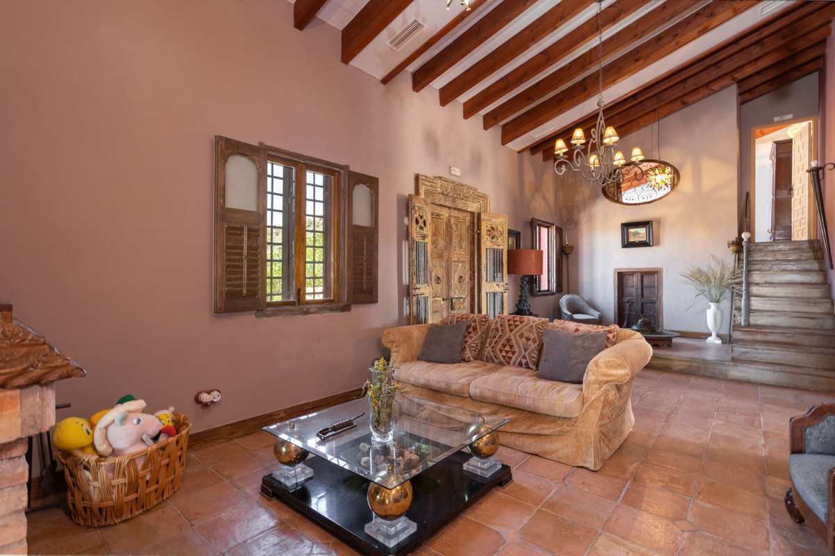 For sale - 4 Bedroom 3 Bathroom House - Detached Villa in San Miguel de Salinas - San Miguel de Salinas Centro  - Alicante