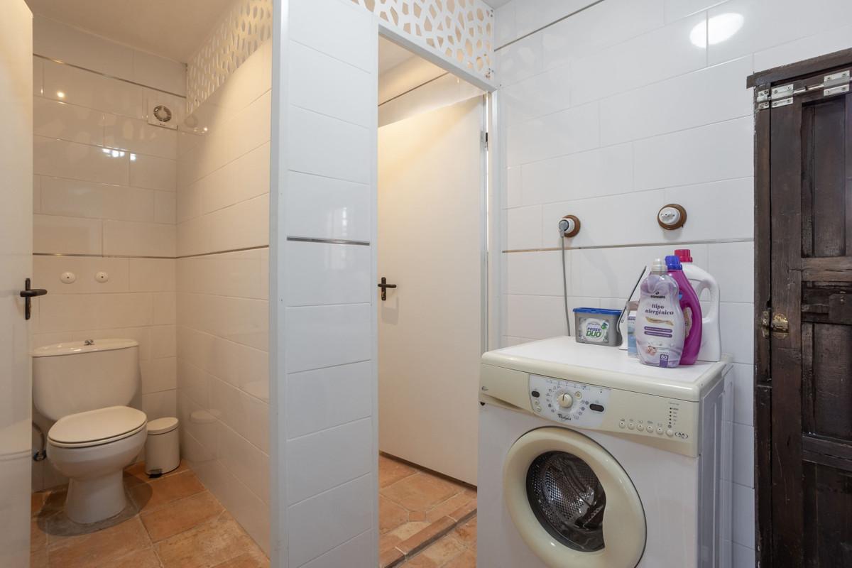 For sale - 4 Bedroom 3 Bathroom House - Detached Villa in San Miguel de Salinas - San Miguel de Salinas Centro  - Alicante