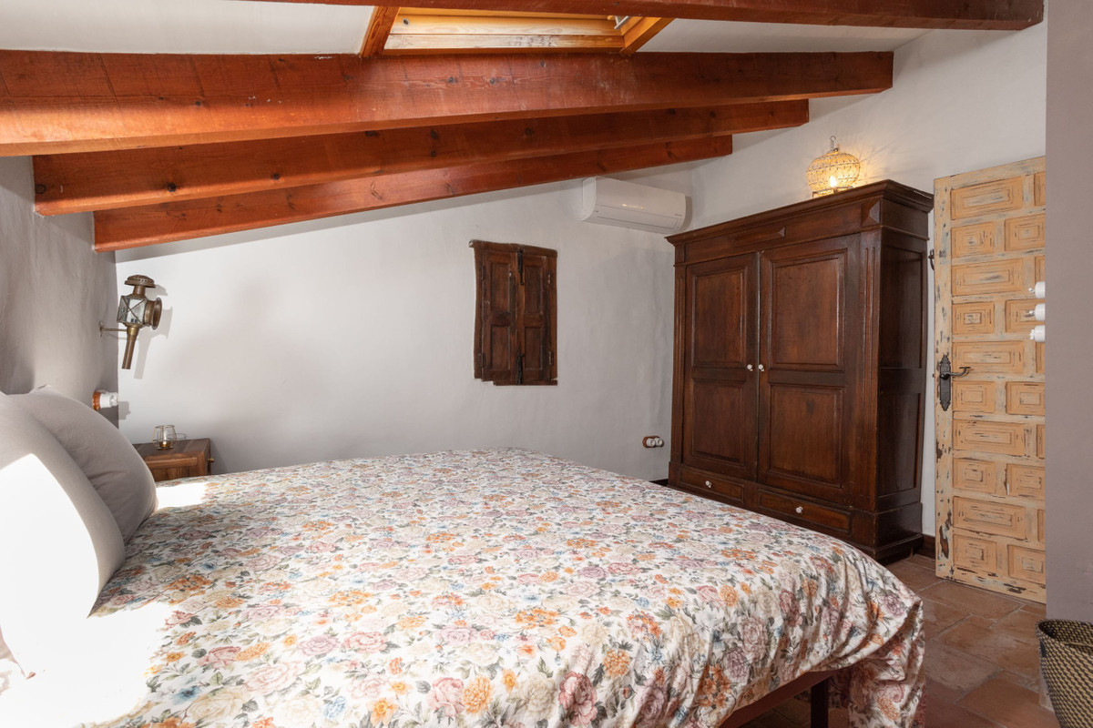 For sale - 4 Bedroom 3 Bathroom House - Detached Villa in San Miguel de Salinas - San Miguel de Salinas Centro  - Alicante