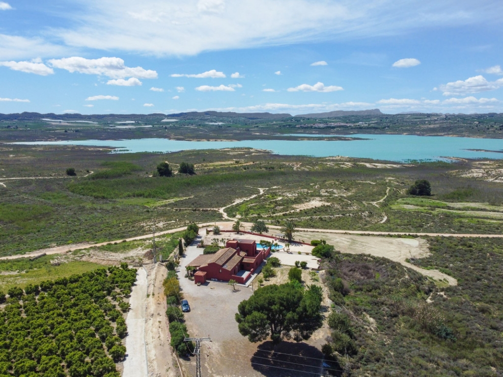 4 Bedroom 3 Bathroom House - Detached Villa in San Miguel de Salinas
