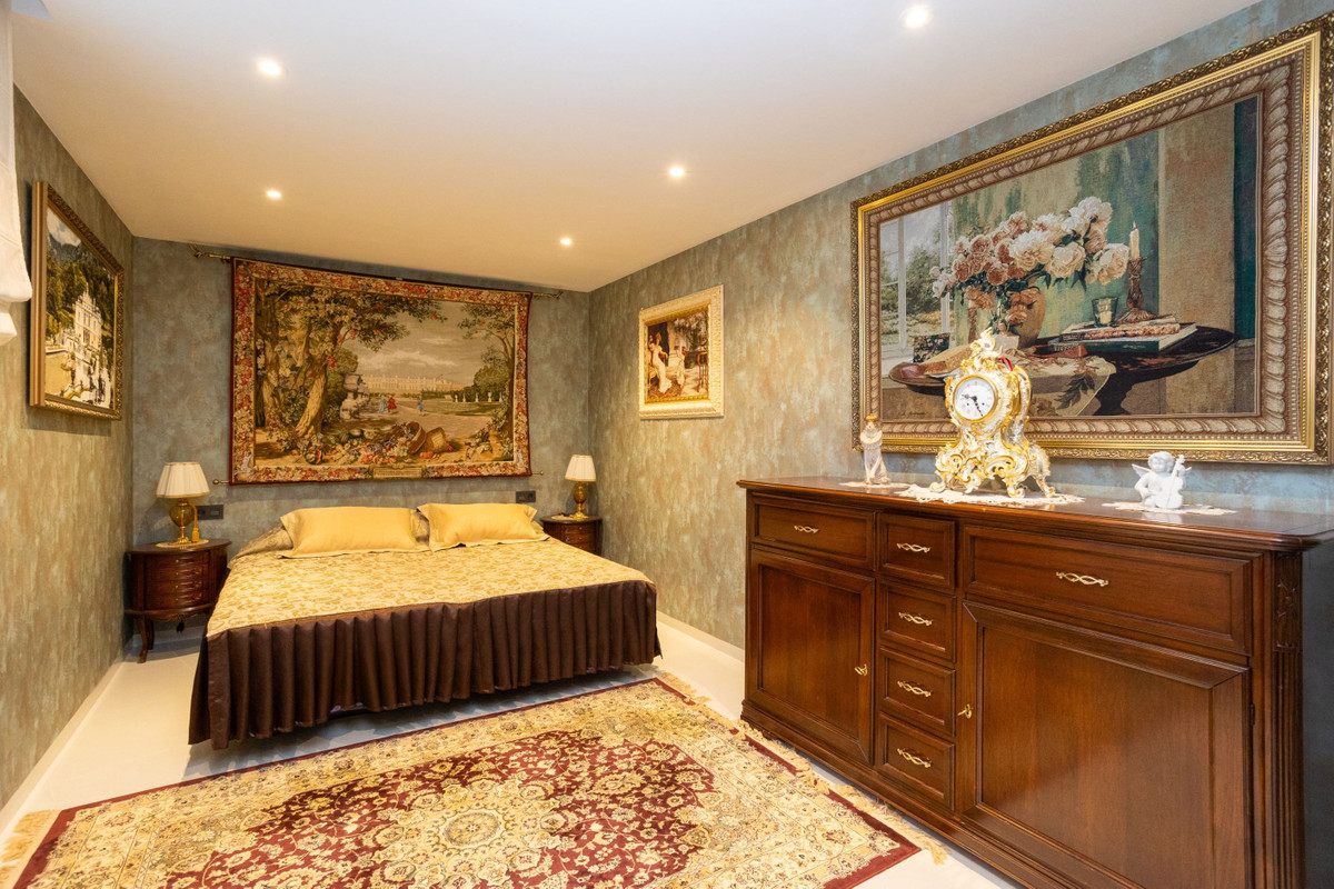 For sale - 3 Bedroom 4 Bathroom House - Detached Villa in Orihuela - Villamartin  - Alicante