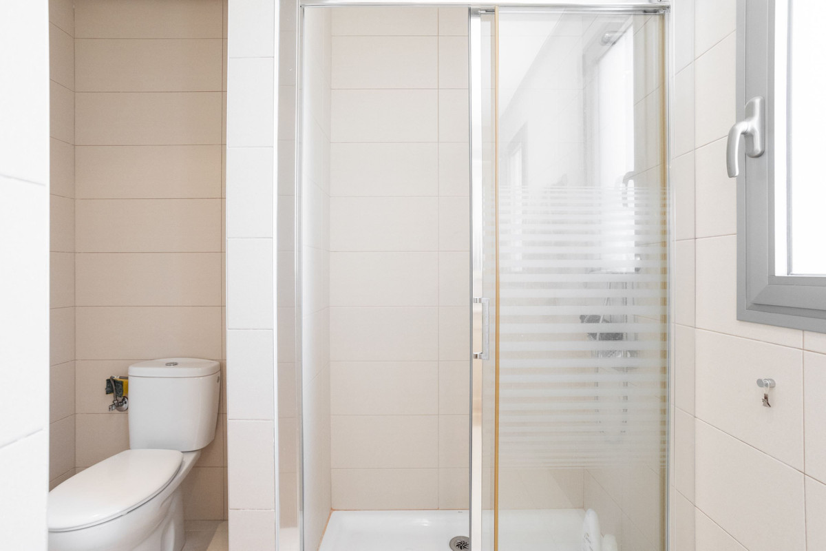 For sale - 4 Bedroom 2 Bathroom Apartment - Middle Floor Apartment in Orihuela - Los Dolses  - Alicante