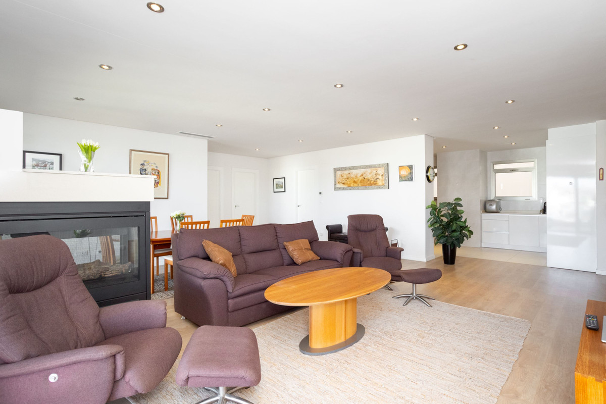 For sale - 4 Bedroom 2 Bathroom Apartment - Middle Floor Apartment in Orihuela - Los Dolses  - Alicante