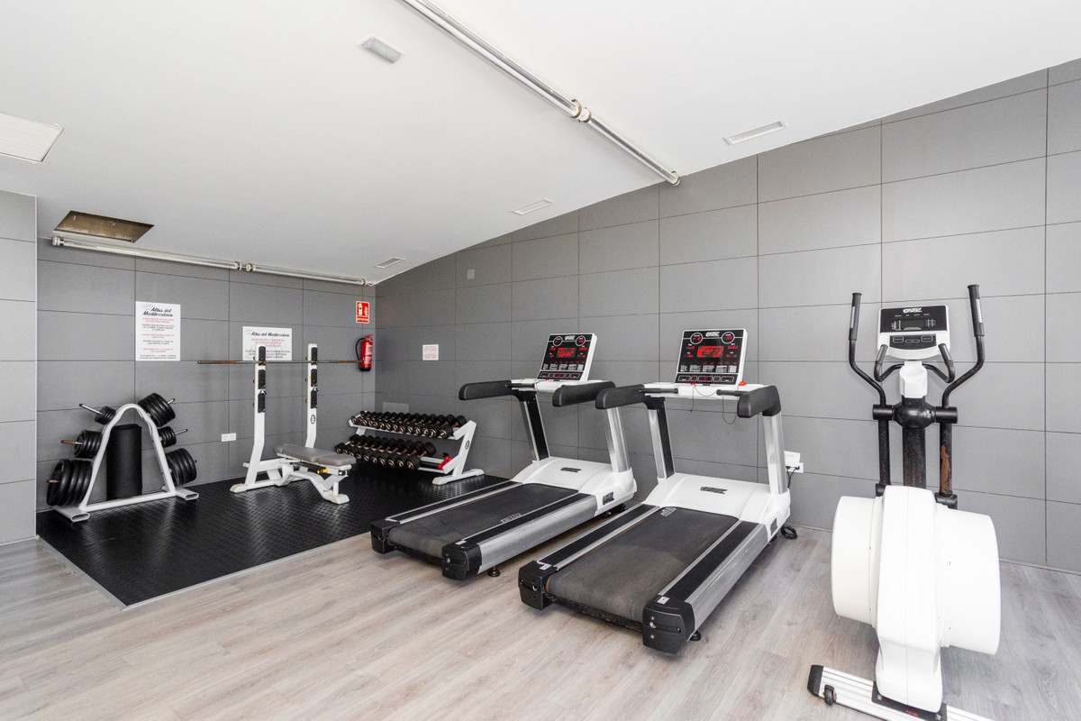 For sale - 4 Bedroom 2 Bathroom Apartment - Middle Floor Apartment in Orihuela - Los Dolses  - Alicante