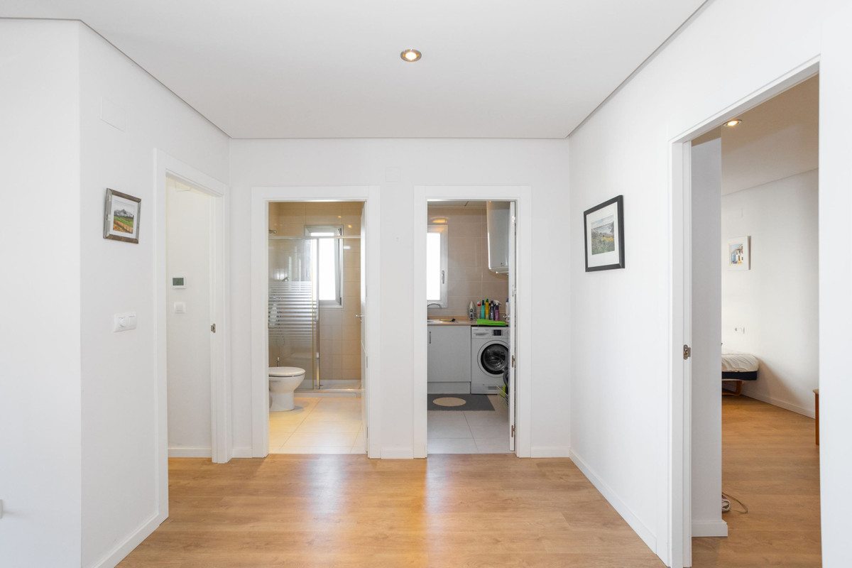For sale - 4 Bedroom 2 Bathroom Apartment - Middle Floor Apartment in Orihuela - Los Dolses  - Alicante