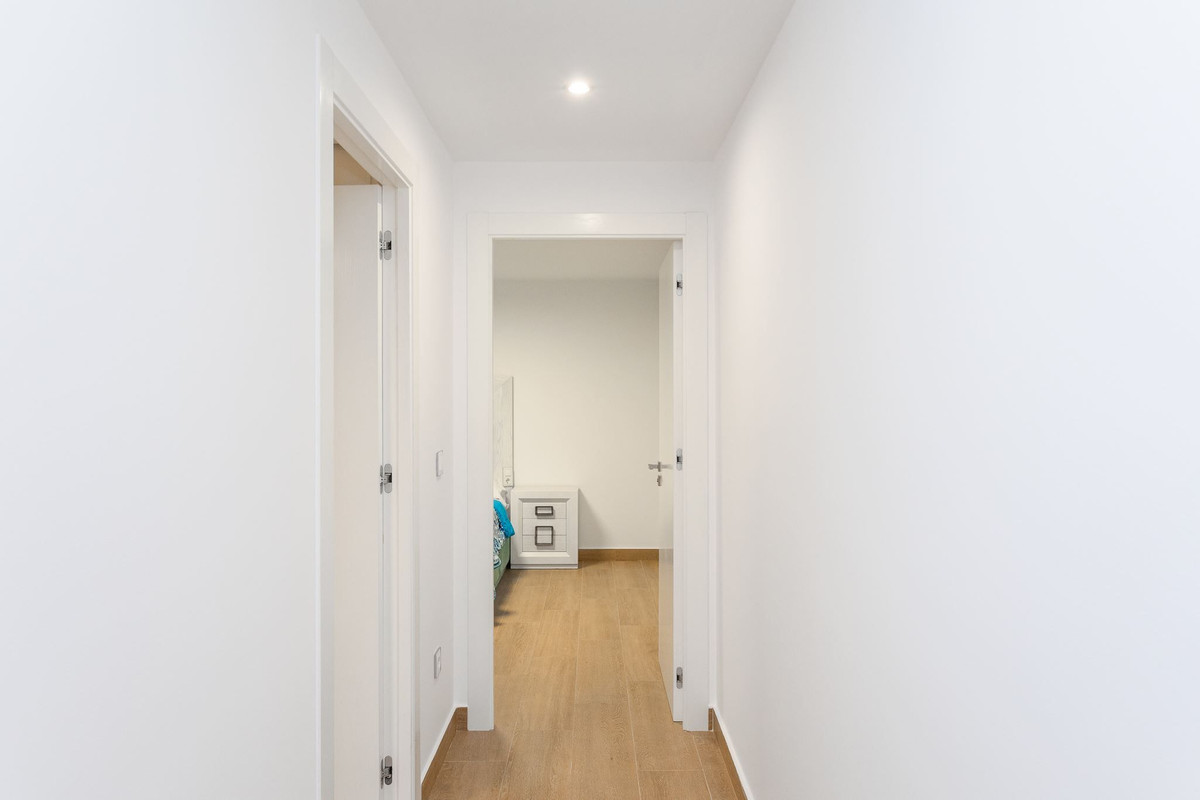 For sale - 5 Bedroom 5 Bathroom House - Detached Villa in San Miguel de Salinas - San Miguel de Salinas Centro  - Alicante