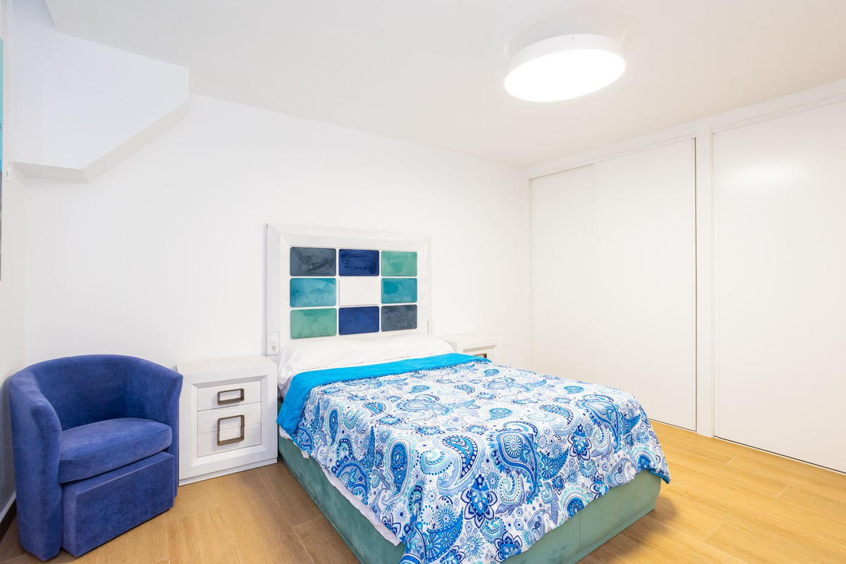 For sale - 5 Bedroom 5 Bathroom House - Detached Villa in San Miguel de Salinas - San Miguel de Salinas Centro  - Alicante