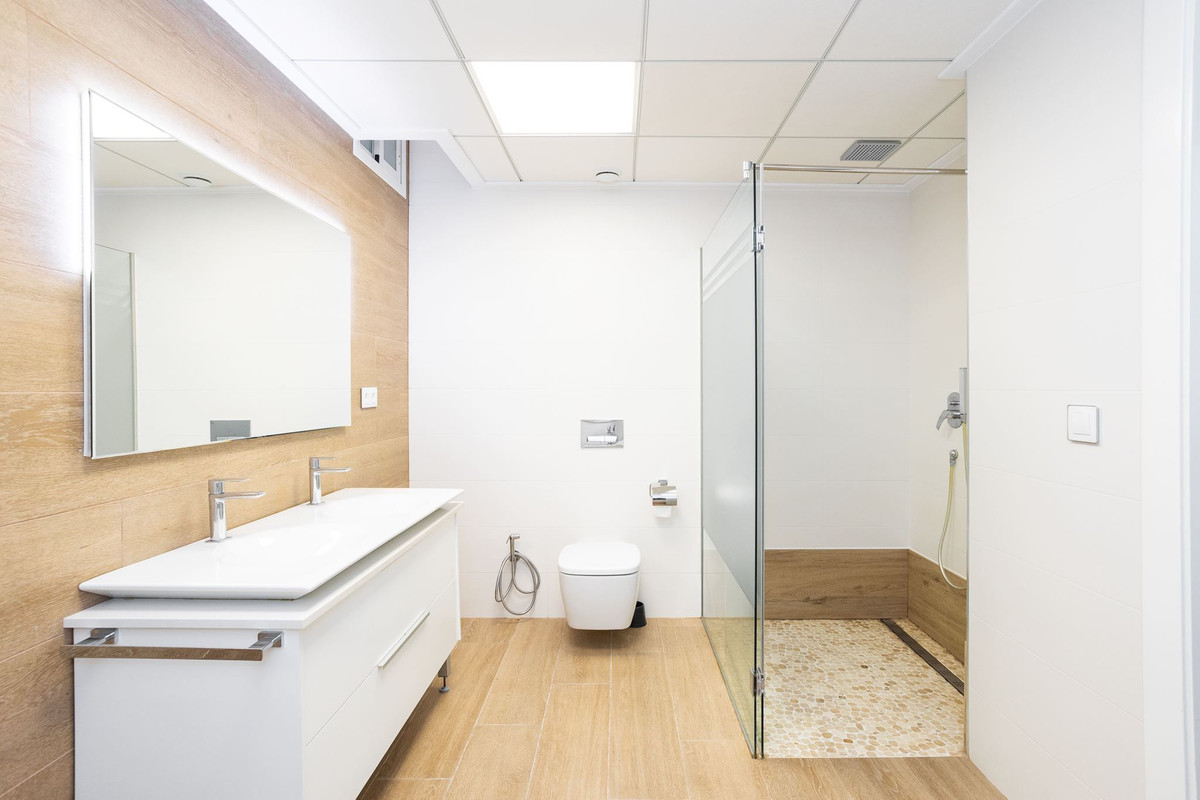 For sale - 5 Bedroom 5 Bathroom House - Detached Villa in San Miguel de Salinas - San Miguel de Salinas Centro  - Alicante