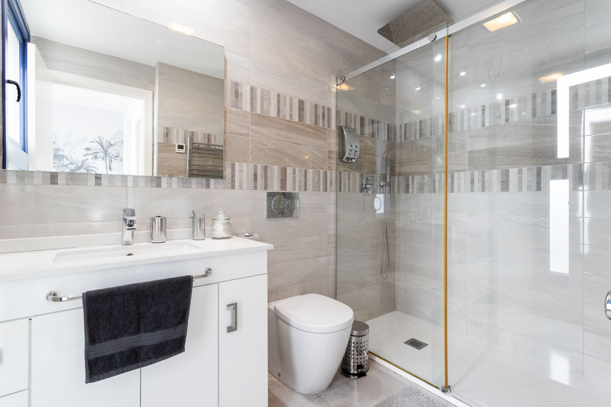 For sale - 3 Bedroom 2 Bathroom Apartment - Penthouse in Orihuela - Punta Prima  - Alicante