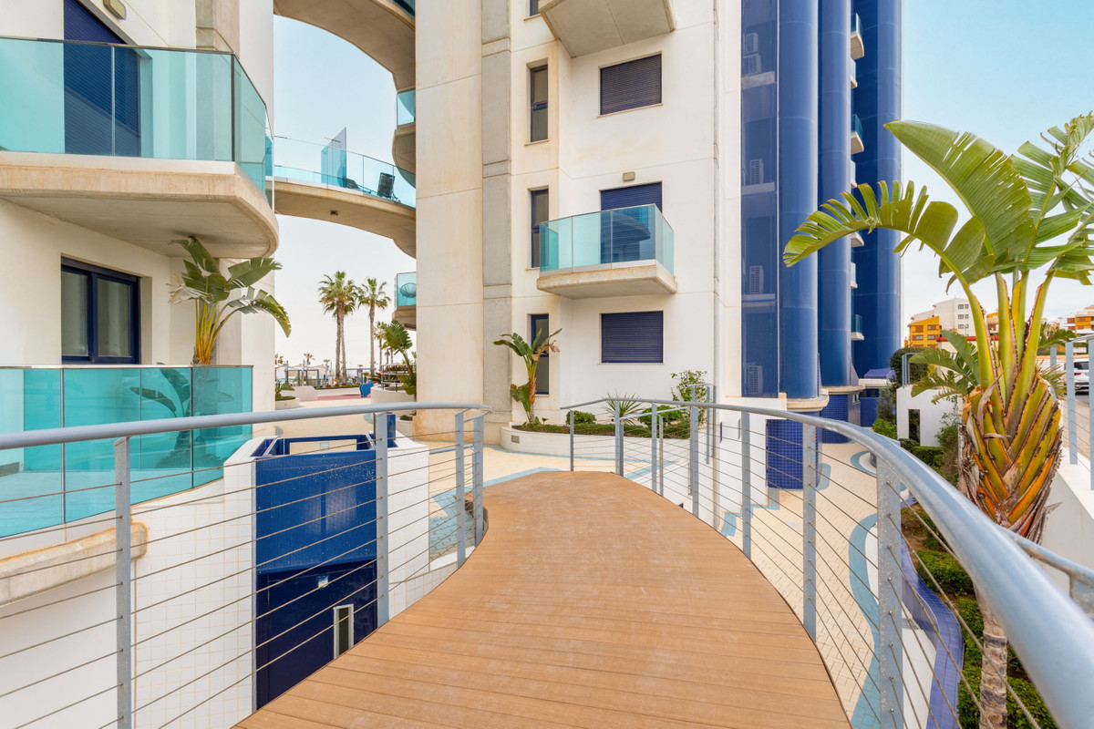 For sale - 3 Bedroom 2 Bathroom Apartment - Penthouse in Orihuela - Punta Prima  - Alicante