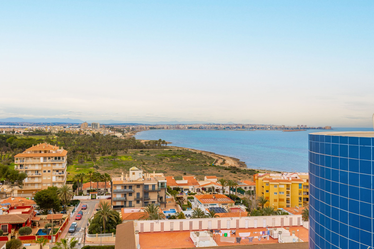 For sale - 3 Bedroom 2 Bathroom Apartment - Penthouse in Orihuela - Punta Prima  - Alicante