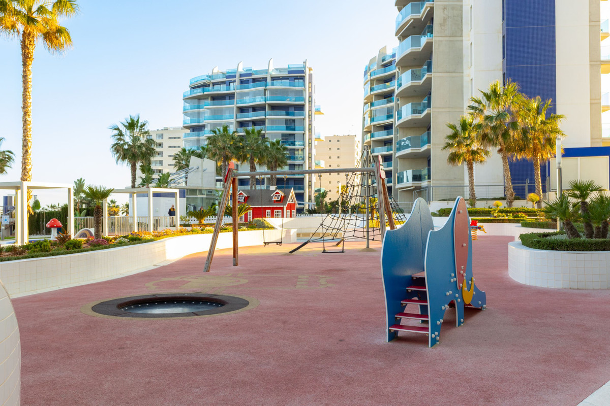 For sale - 3 Bedroom 2 Bathroom Apartment - Penthouse in Orihuela - Punta Prima  - Alicante
