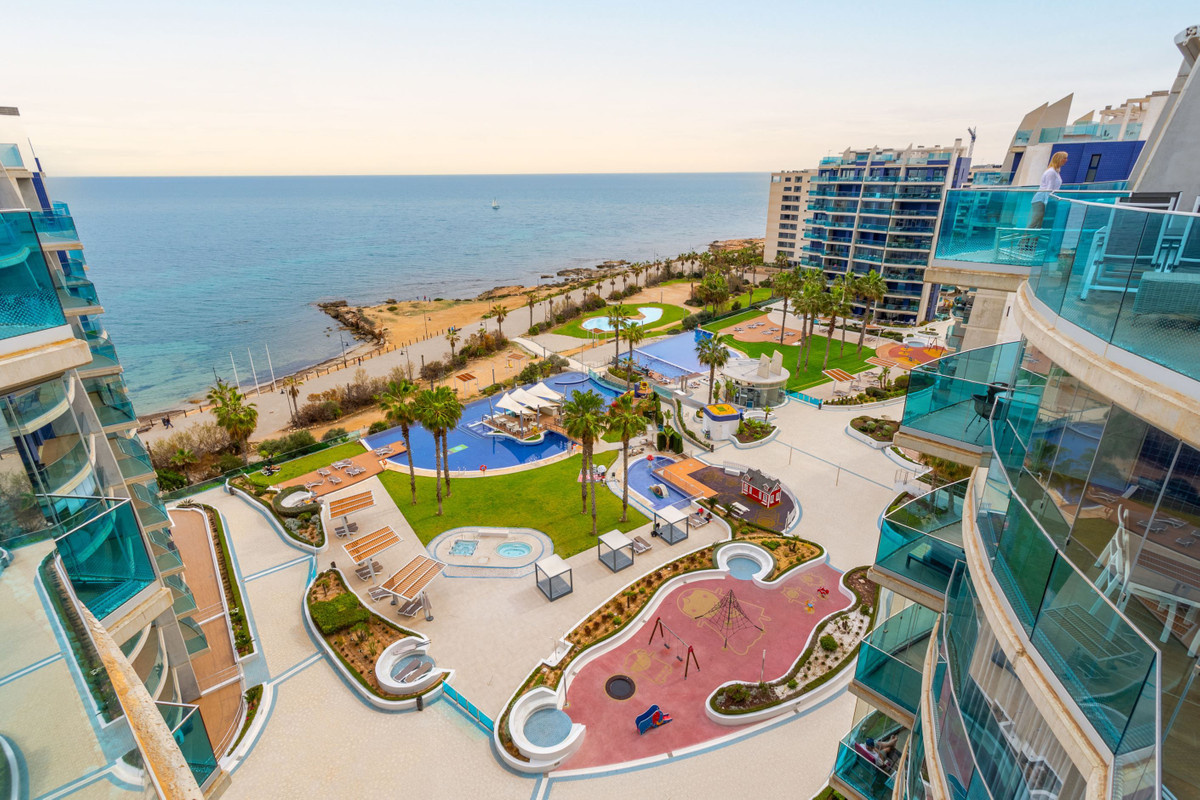 For sale - 3 Bedroom 2 Bathroom Apartment - Penthouse in Orihuela - Punta Prima  - Alicante