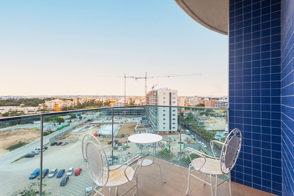 For sale - 3 Bedroom 2 Bathroom Apartment - Penthouse in Orihuela - Punta Prima  - Alicante
