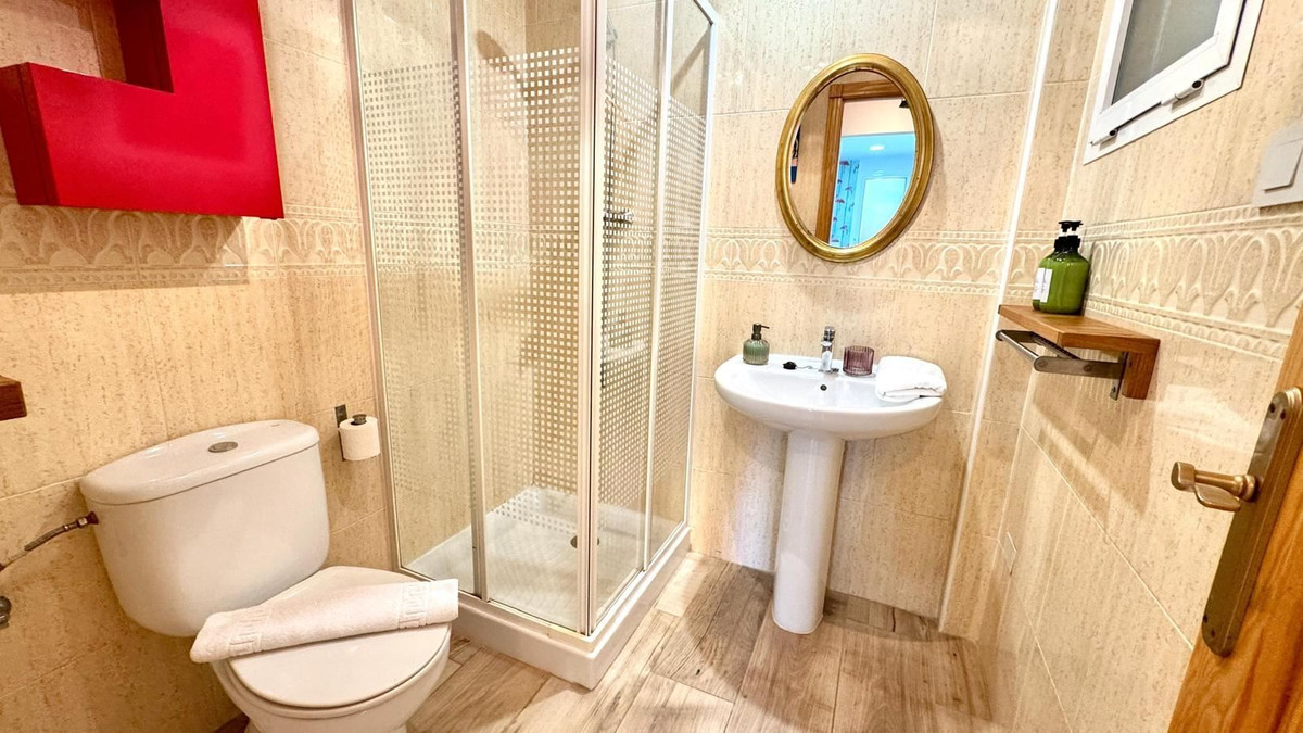 For sale - 2 Bedroom 2 Bathroom Apartment - Middle Floor Apartment in Santa Pola - Gran Alacant  - Alicante