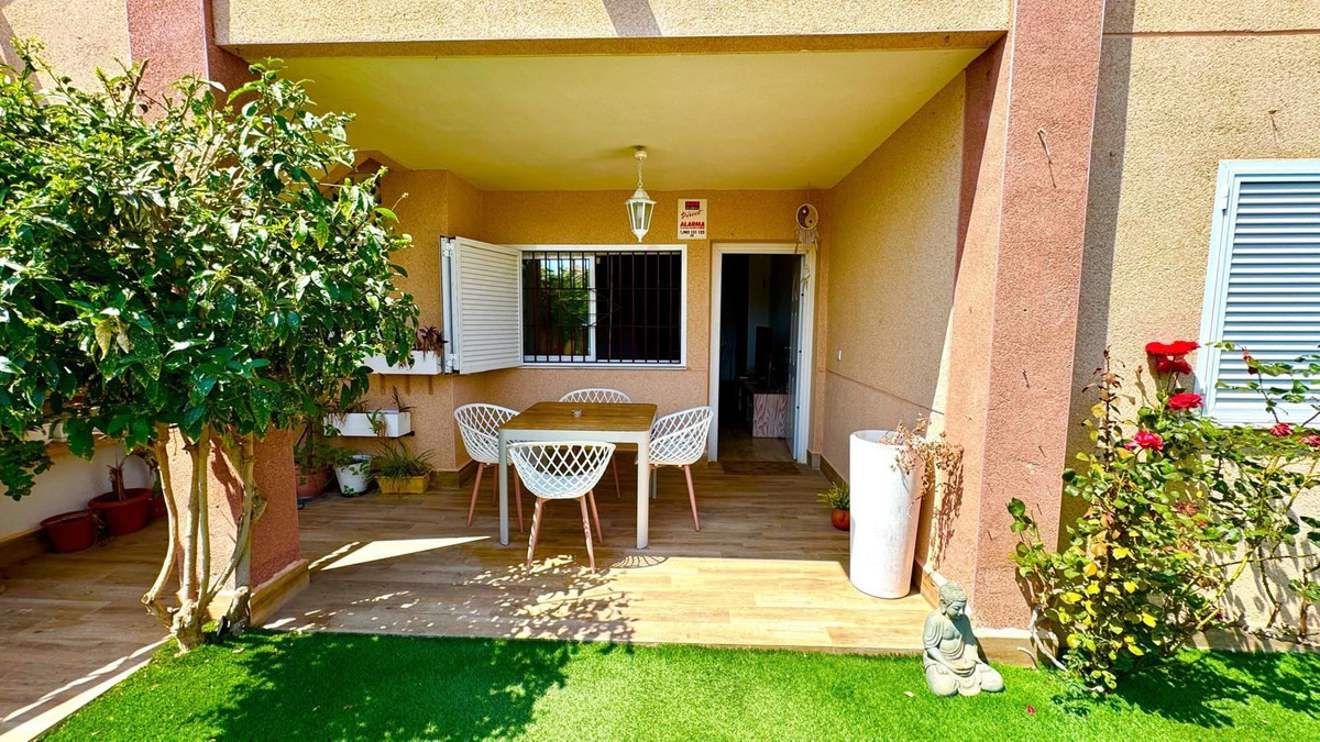 For sale - 2 Bedroom 2 Bathroom Apartment - Middle Floor Apartment in Santa Pola - Gran Alacant  - Alicante