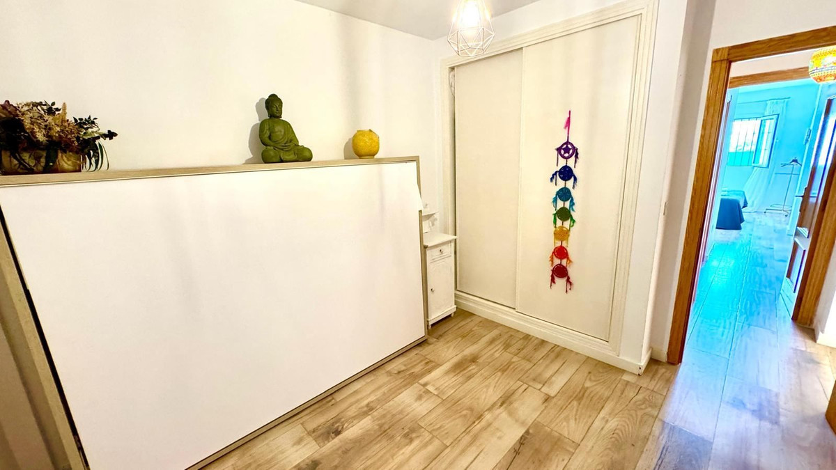 For sale - 2 Bedroom 2 Bathroom Apartment - Middle Floor Apartment in Santa Pola - Gran Alacant  - Alicante