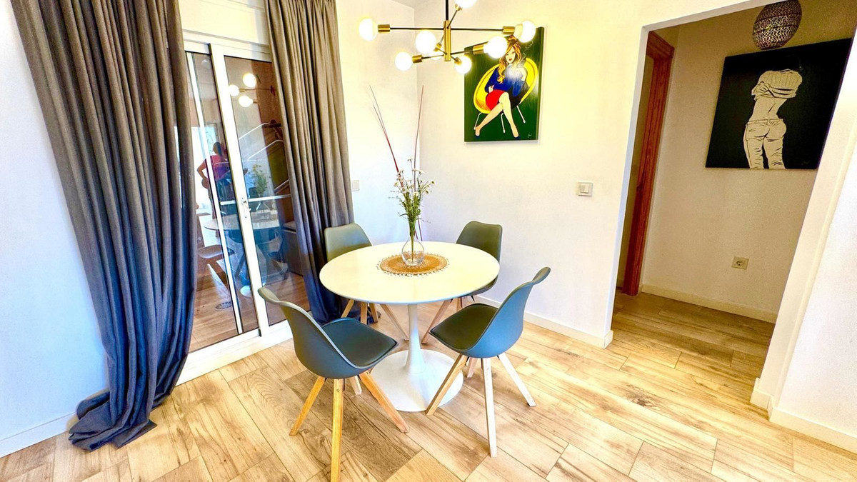 For sale - 2 Bedroom 2 Bathroom Apartment - Middle Floor Apartment in Santa Pola - Gran Alacant  - Alicante