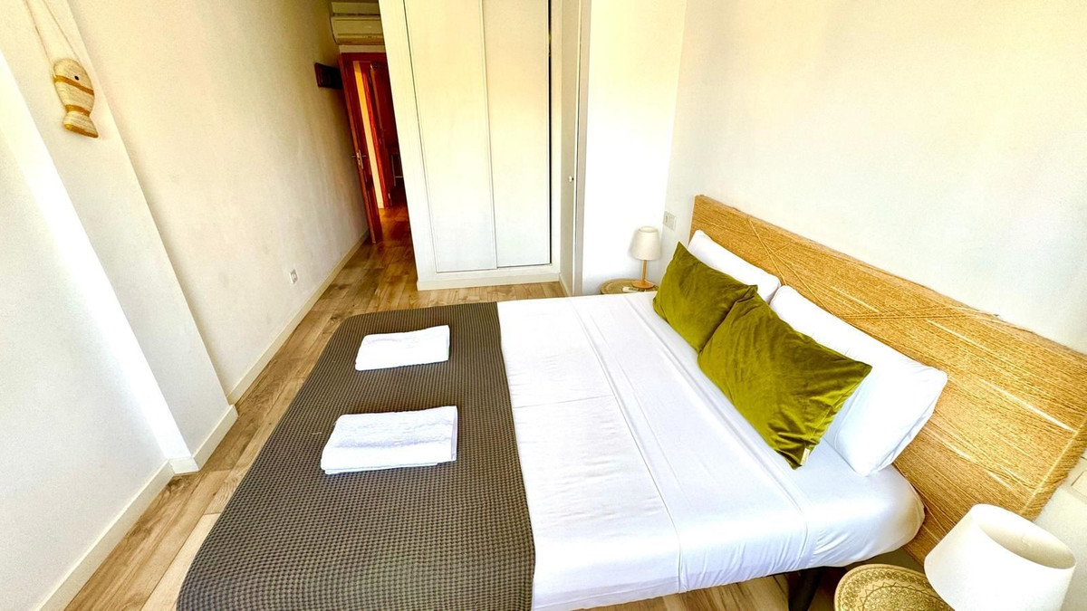 For sale - 2 Bedroom 2 Bathroom Apartment - Middle Floor Apartment in Santa Pola - Gran Alacant  - Alicante