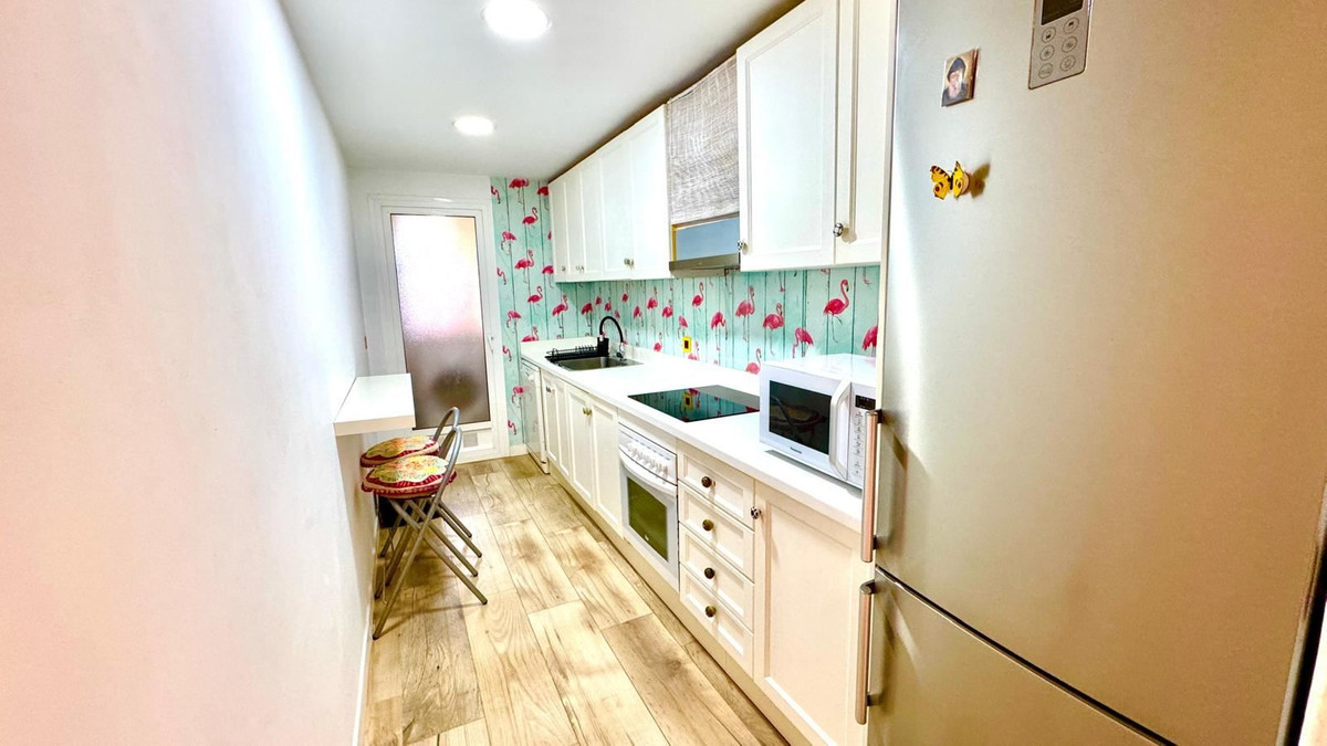 For sale - 2 Bedroom 2 Bathroom Apartment - Middle Floor Apartment in Santa Pola - Gran Alacant  - Alicante